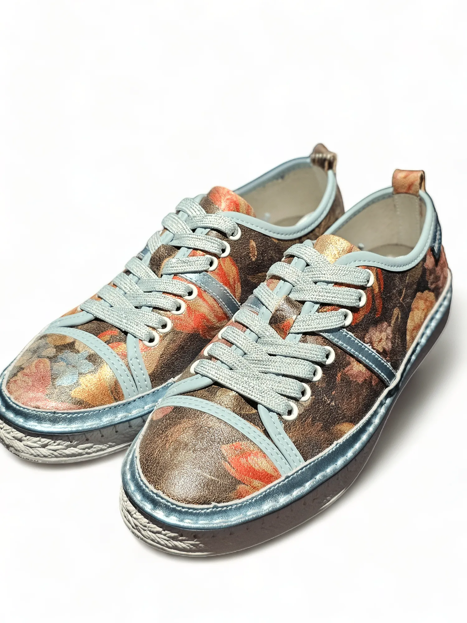 BLACK ROSE ANNIE SHOES LINEN TRIMS BABY BLUE